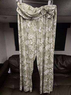 Robert Louis Olive & White Tropical Print Lounge Pants